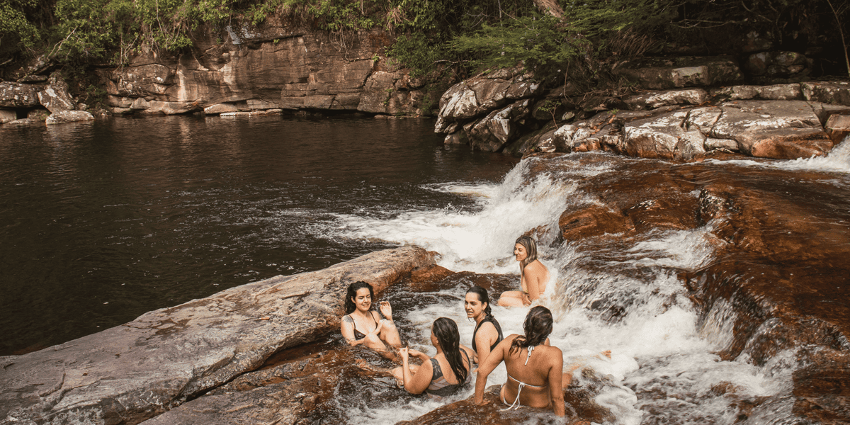 Trilheiras se refrescam no Poço da Árvore, Travessia do Vale do Pati.